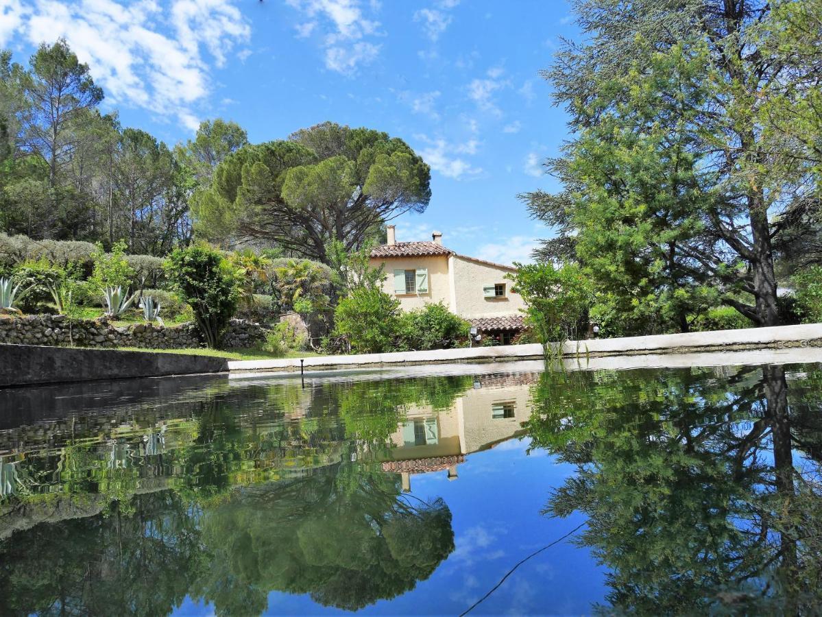Le Mas Des Oliviers Salernes Exterior foto