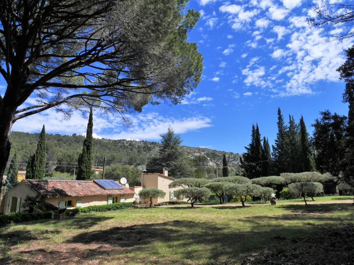 Le Mas Des Oliviers Salernes Exterior foto
